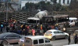 贵阳车祸爆料新闻,惊心动魄的生死瞬间，多车连环相撞事故引发社会关注