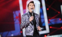 韩红爆料李健视频,视频曝光惊人内幕！